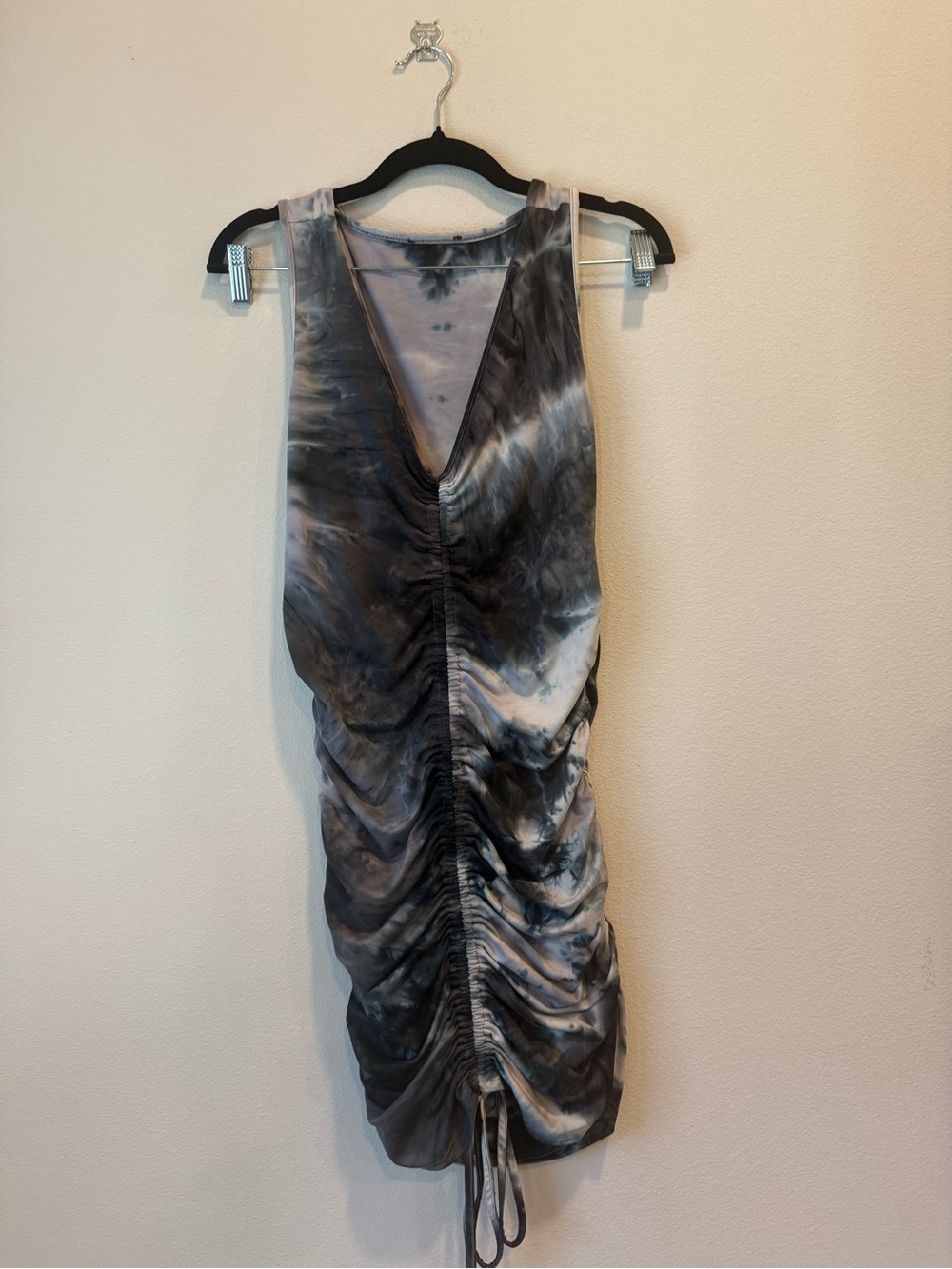 Tie-Dye Bodycon Mini Dress in Black and Gray - Picture 4 of 5